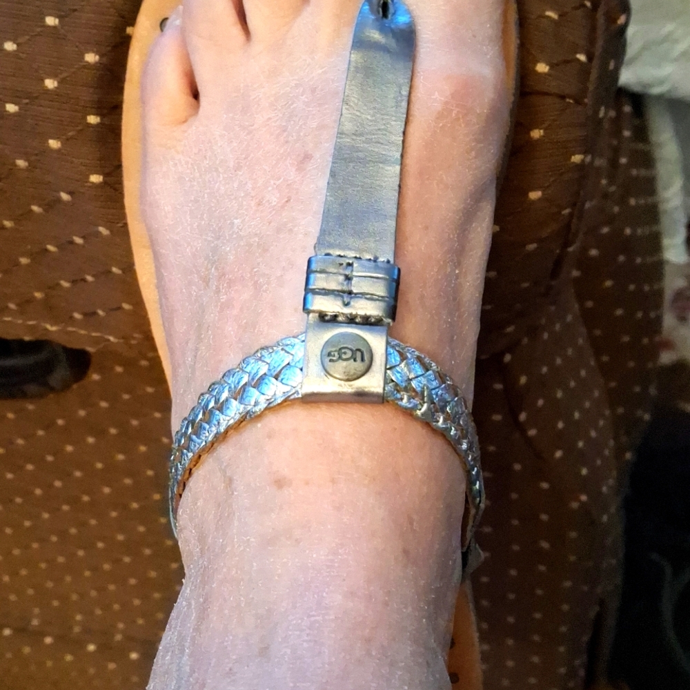 Ugg sandal